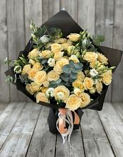 Букет цветов из:  Розы и Лизиантусы в Нижнеивкино