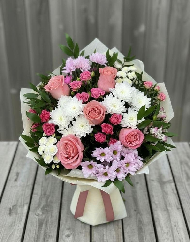 Букет цветов из: Альстромерии, Гвоздики, Розы и Хризантемы в Нижнеивкино