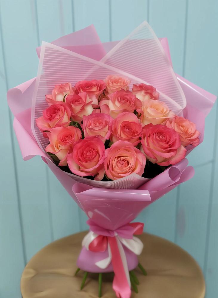 Букет 15 Розовых роз Равель в Нижнеивкино