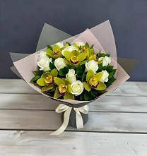 Букет цветов из:  Орхидеи и Розы в Нижнеивкино