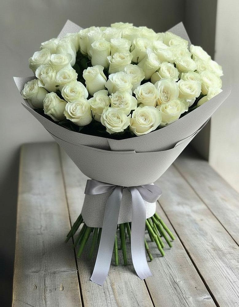 Букет 35 Белых роз в Нижнеивкино