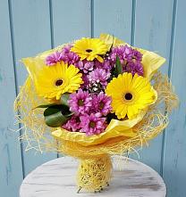 Букет цветов из:  Хризантемы и Герберы в Нижнеивкино