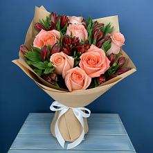 Букет цветов из:  Розы и Альстромерии в Нижнеивкино
