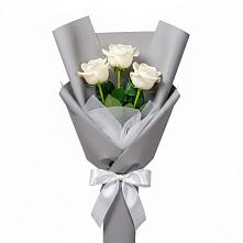 Букет 3 белые розы в Нижнеивкино