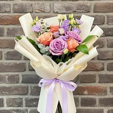 Букет цветов из:  Лизиантусы и Розы в Нижнеивкино